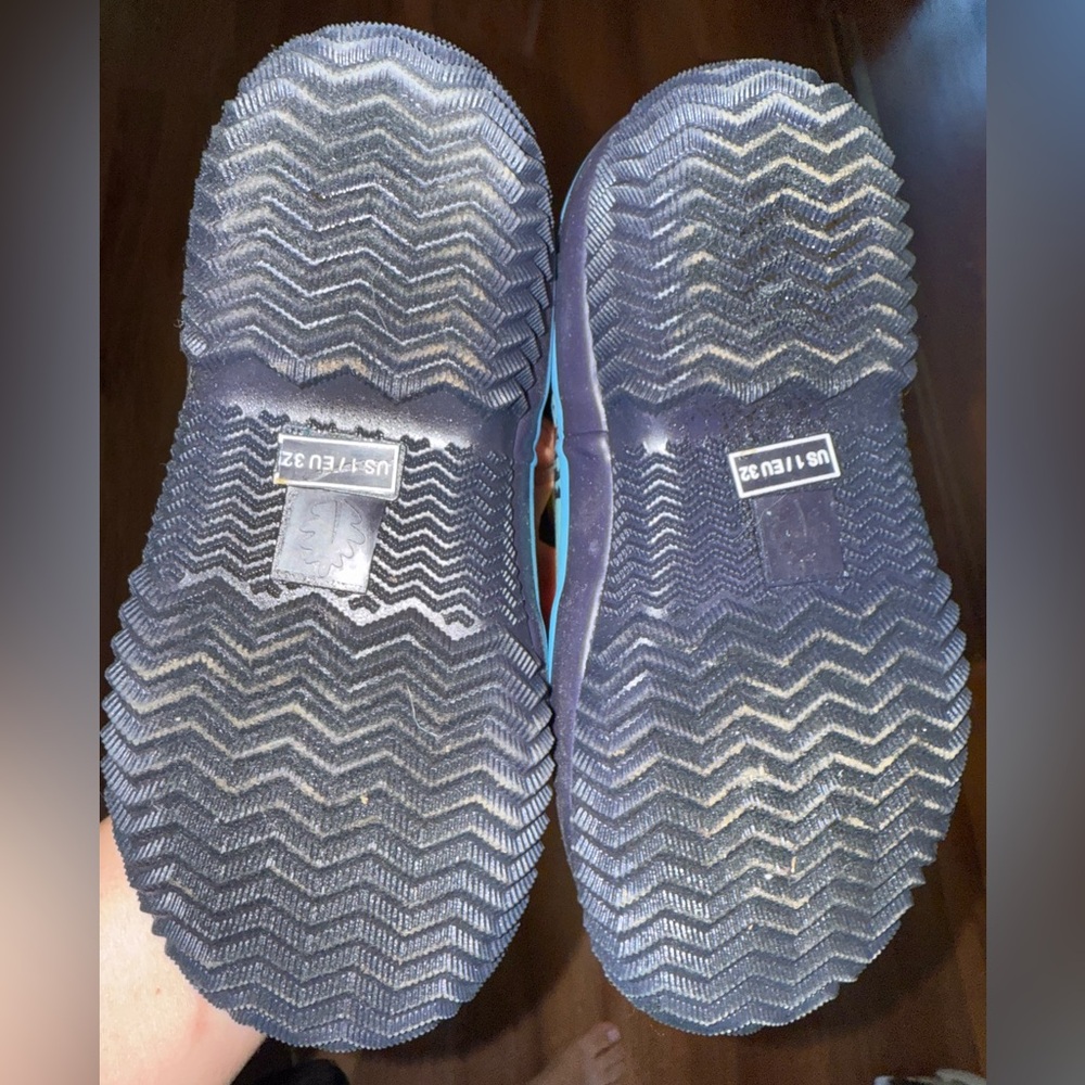 Excellent used condition - Picture 2 of 3